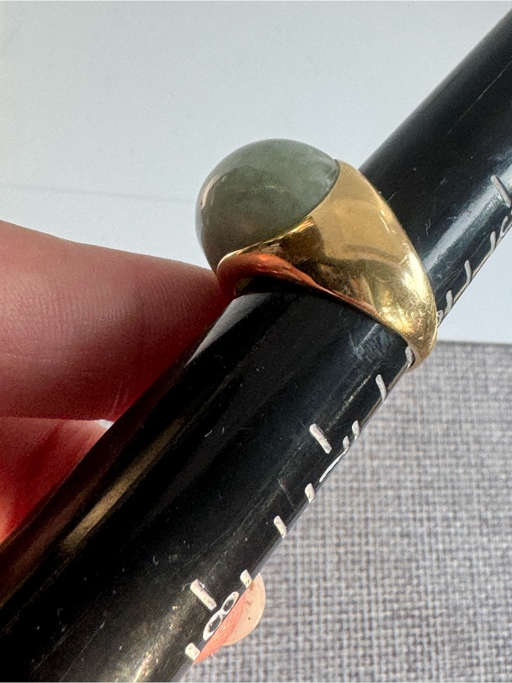14K gold and jade massive dome ring - Picture 7 of 15